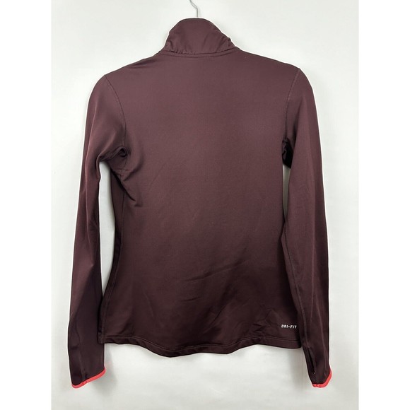 Nike Women’s Active Pullover Size Medium Maroon 1/2 Zip Thumb Holes Lightweight - Picture 4 of 8